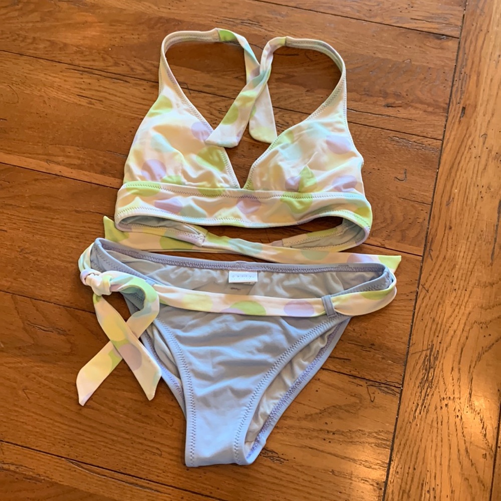 Daffy waterwear 2 piece halter bikini size medium.